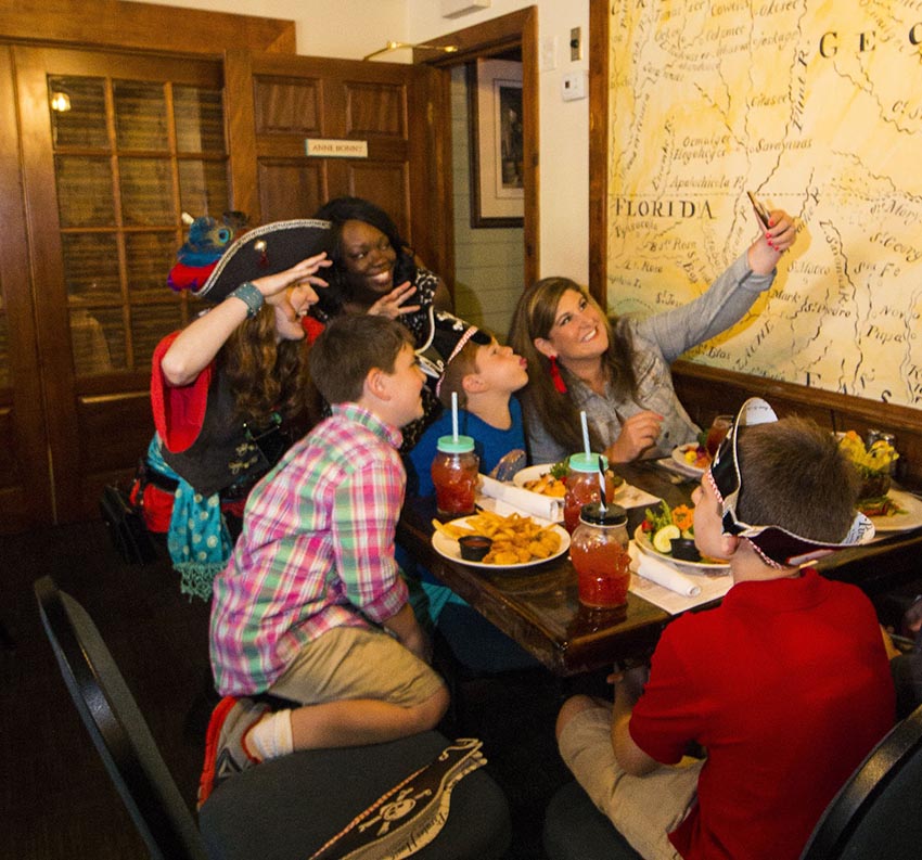 The Pirates' House private dining 4