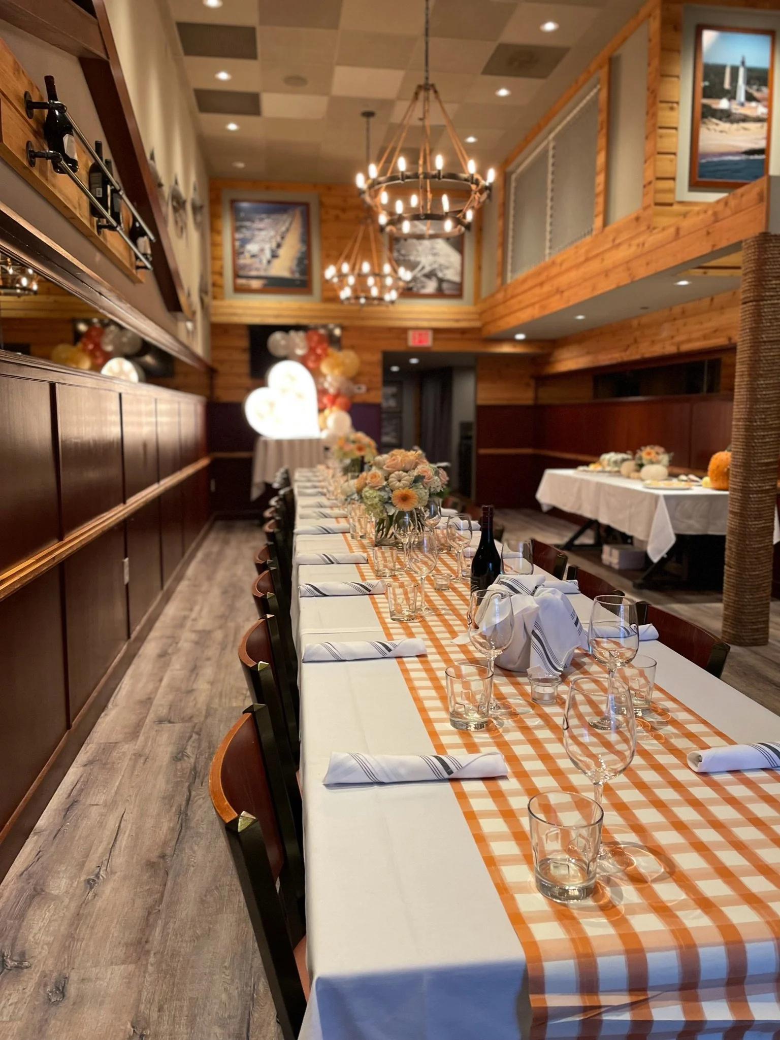 Private and semi-private spaces at Hot Tuna