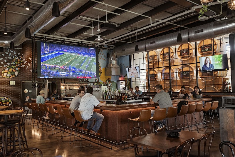 Alter Brewing + Kitchen- Oak Brook private dining 2