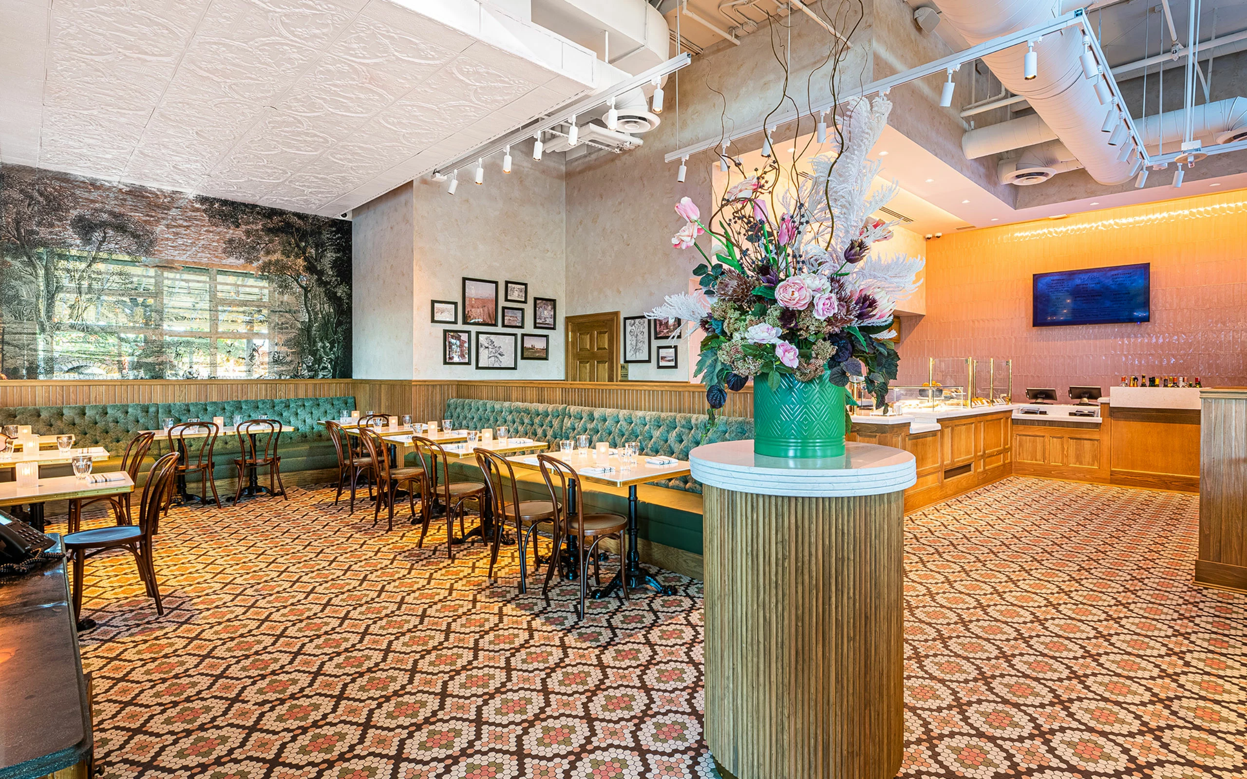 Bistro Du Jour venue