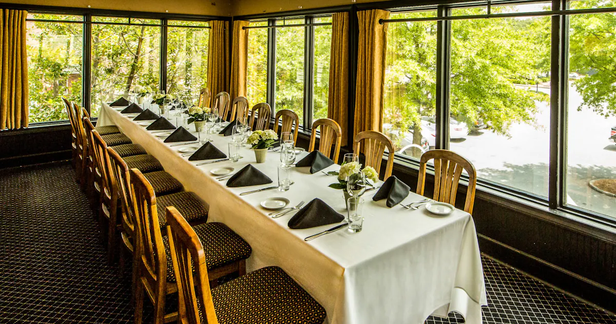 The Sun Porch at Soho Atlanta Restaurant