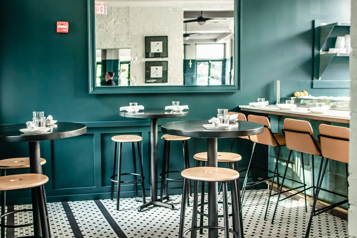 Raw bar room at Black Lamb