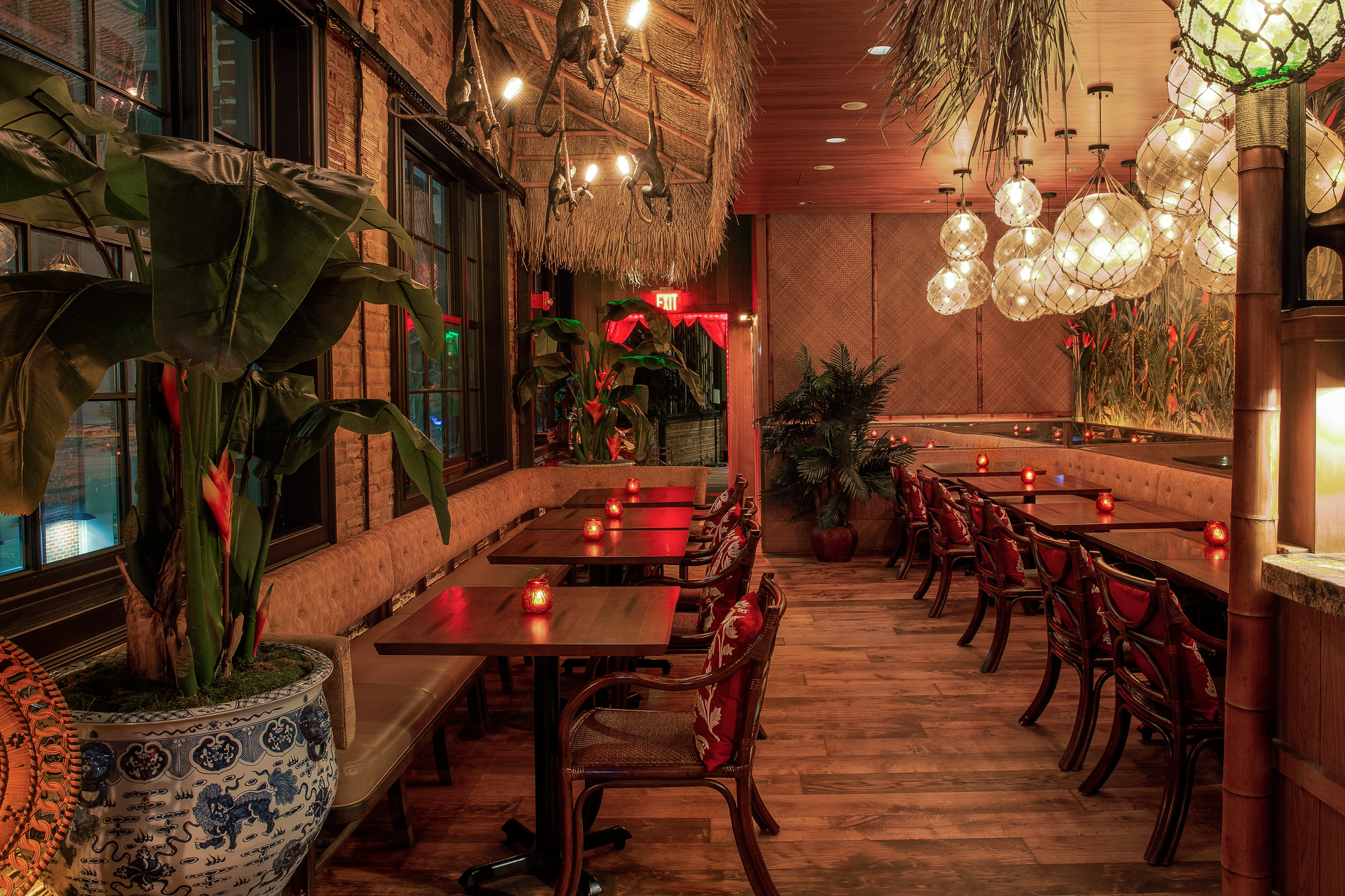 Semi-private dining room at Wusong Road