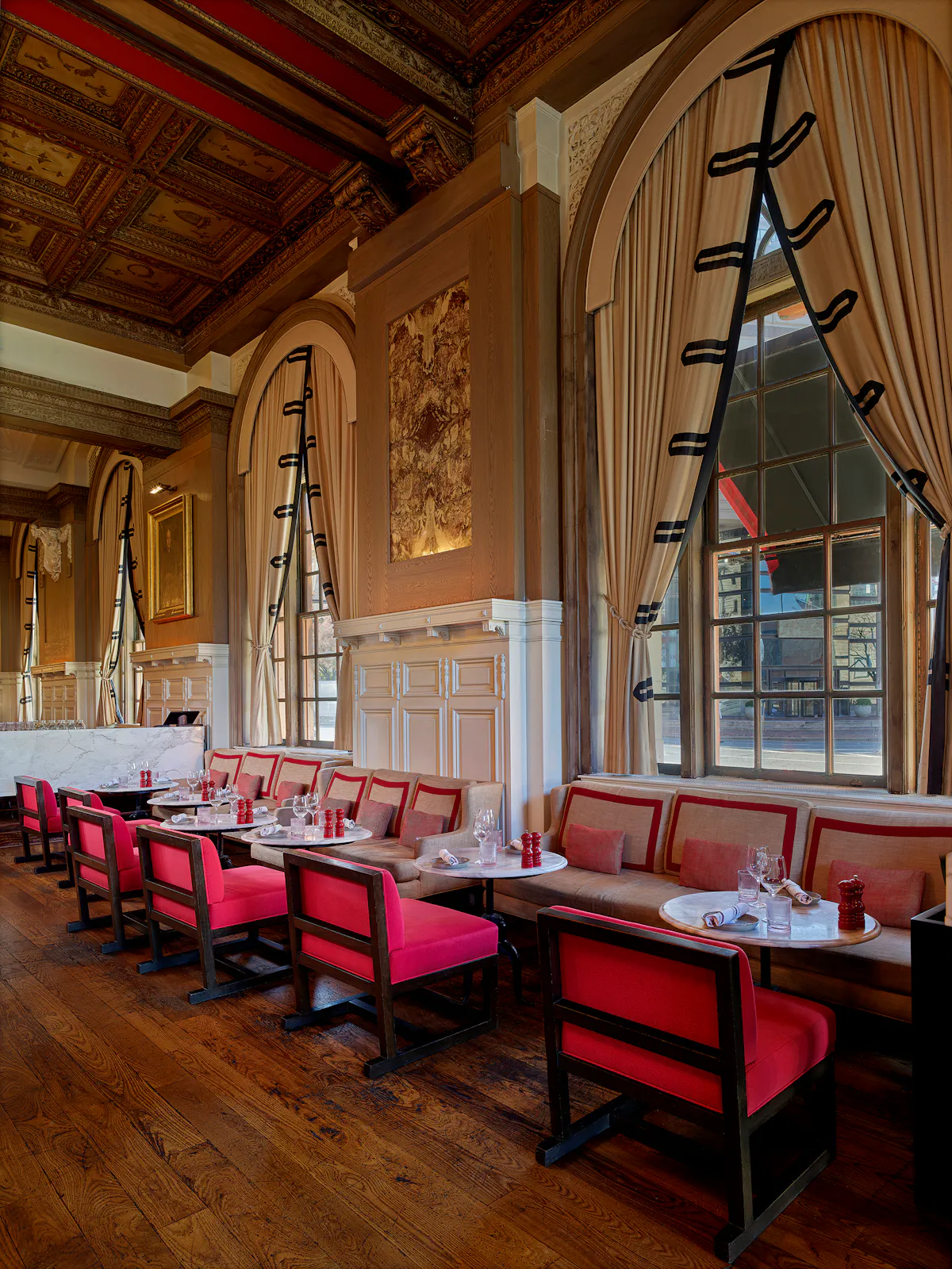 OAK Long Bar + Kitchen private dining 4