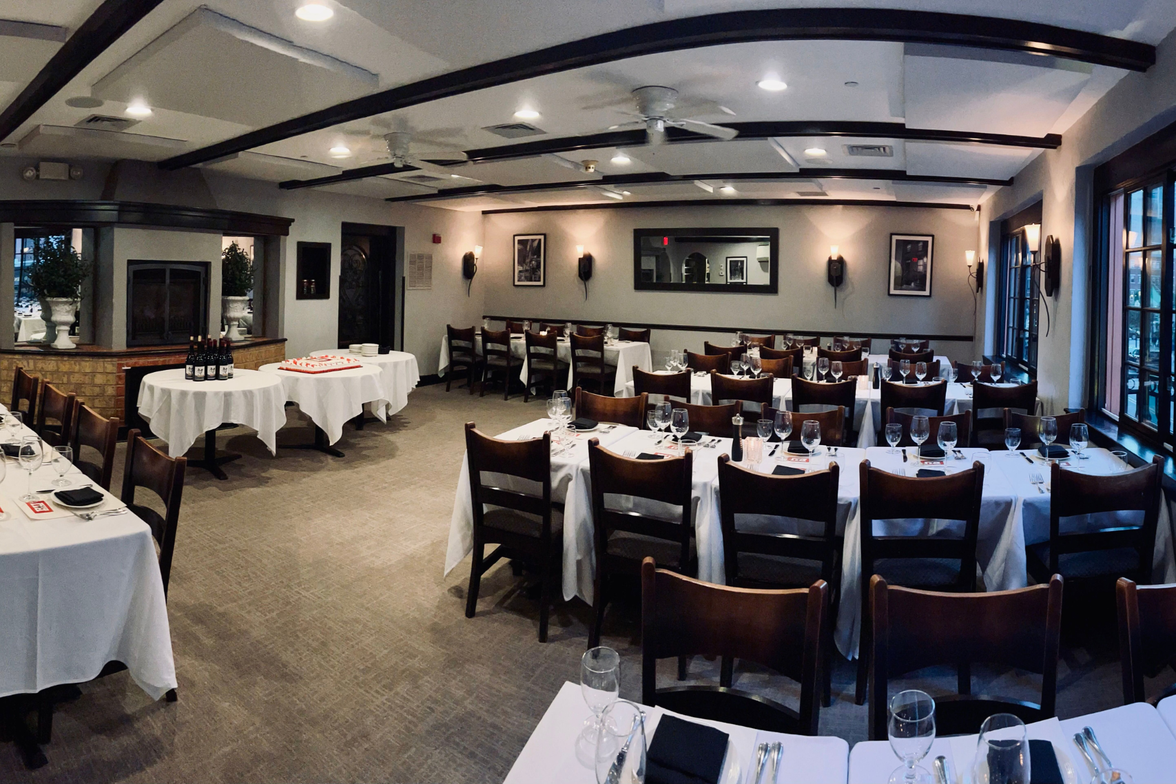Private dining rooms at Tresca