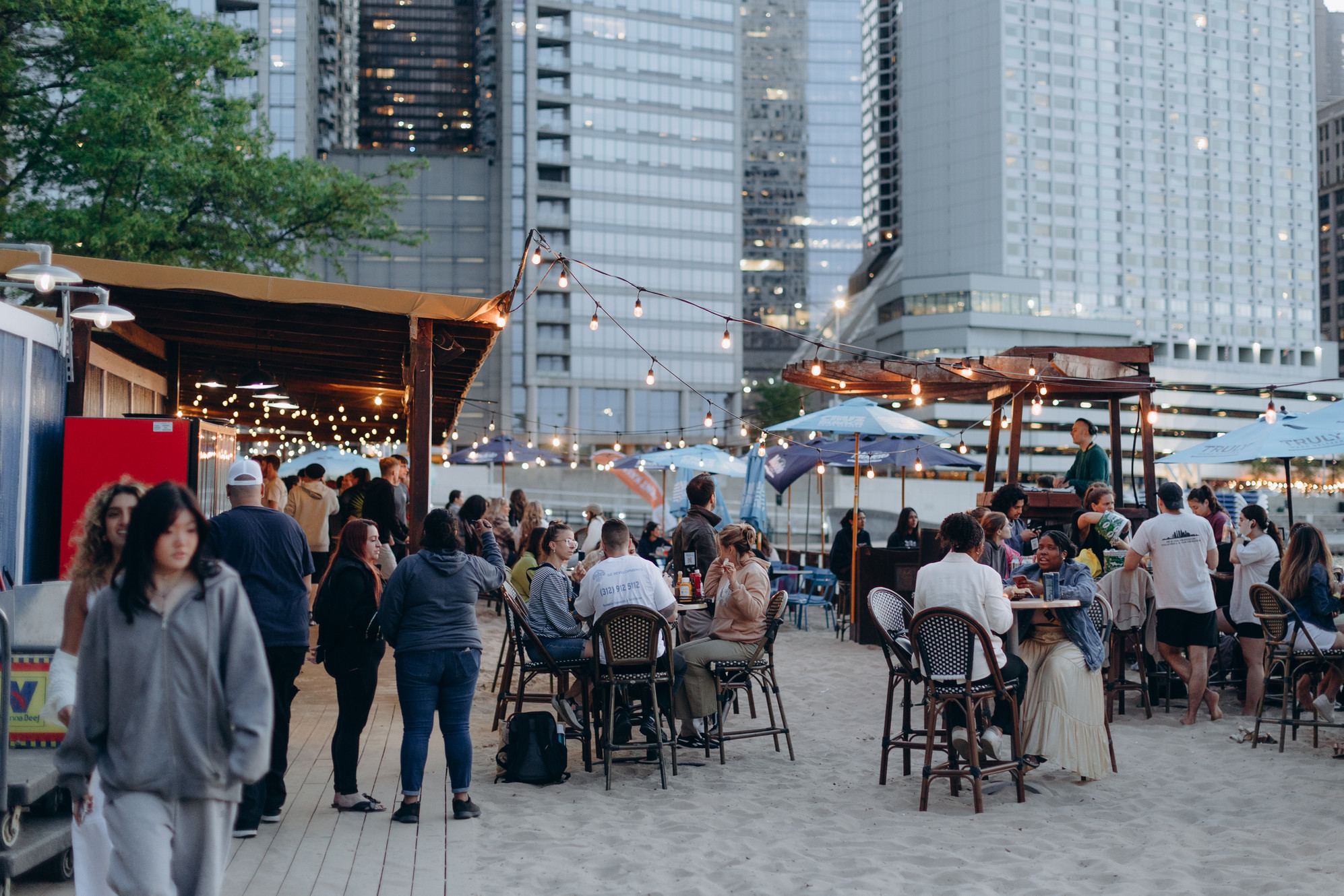 Caffè Oliva at Ohio Street Beach private dining