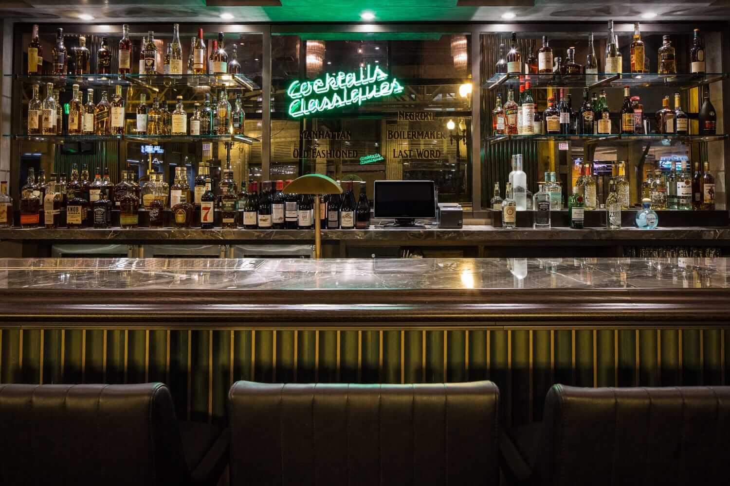 Taureaux Tavern private dining 2