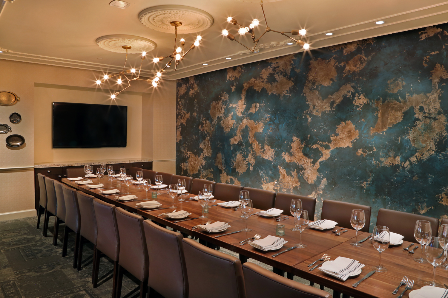 Large Board Room at Fixe Southern House