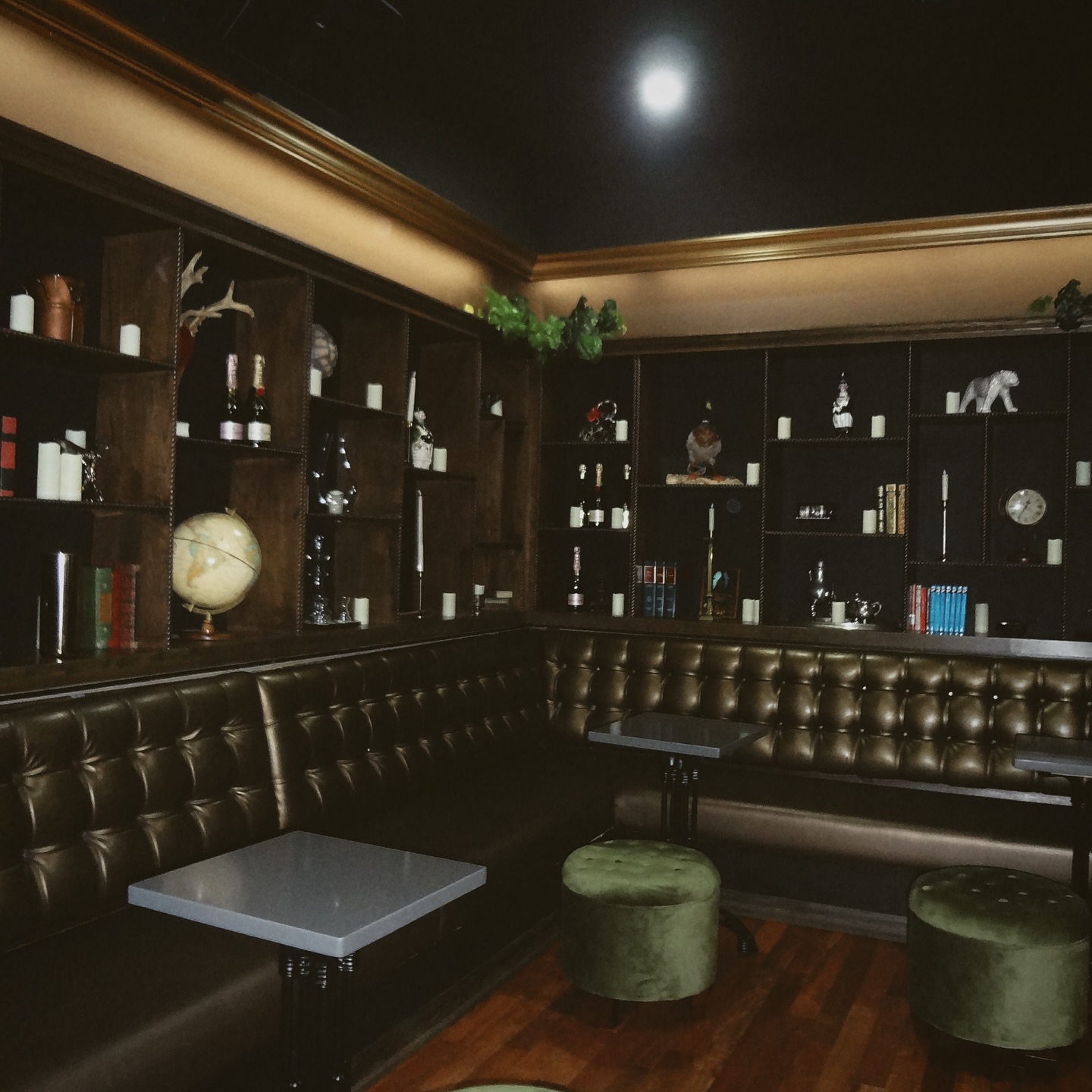 GG Piano Bar Cocktail Lounge private dining 3