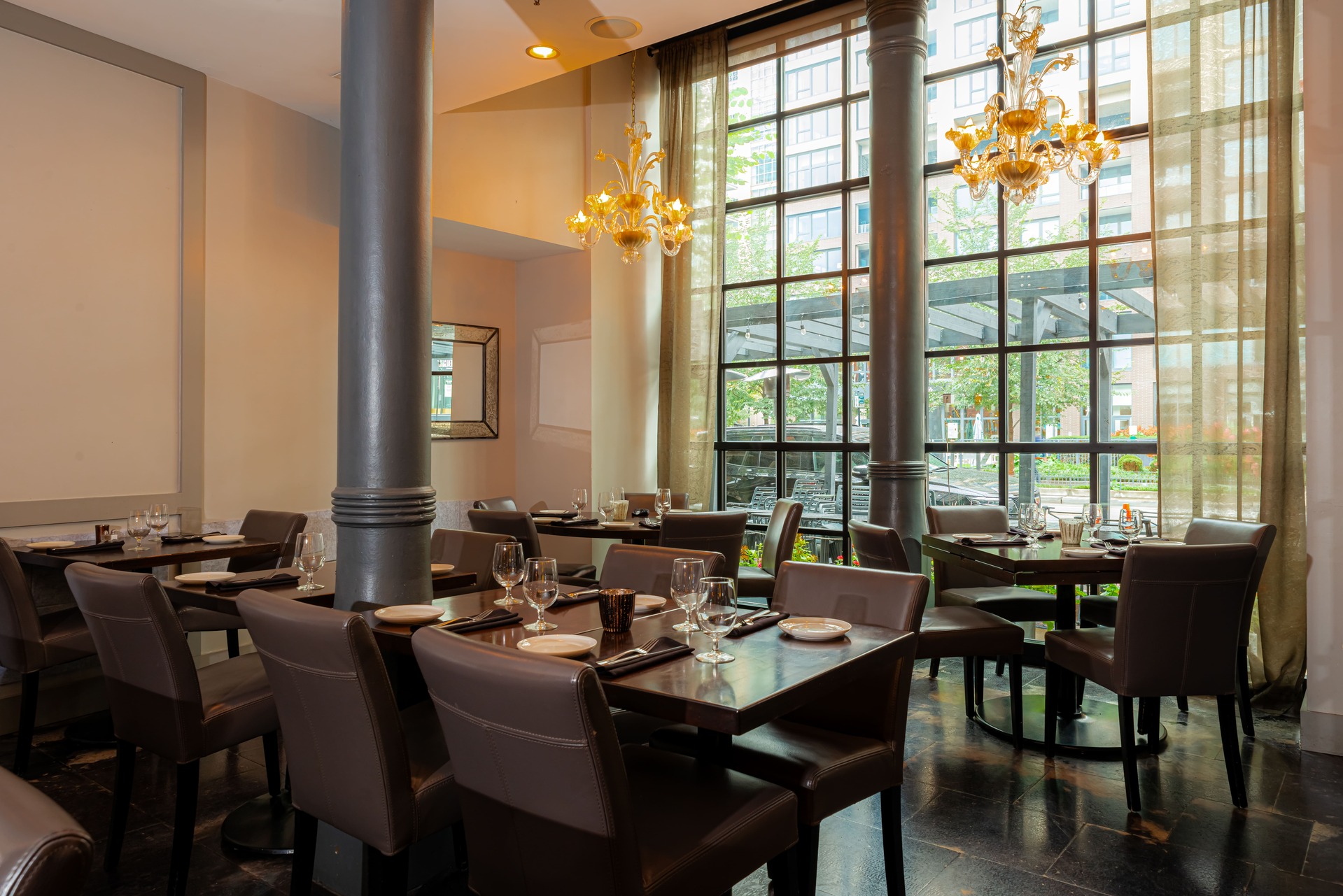 Elegant dining room at Prosecco