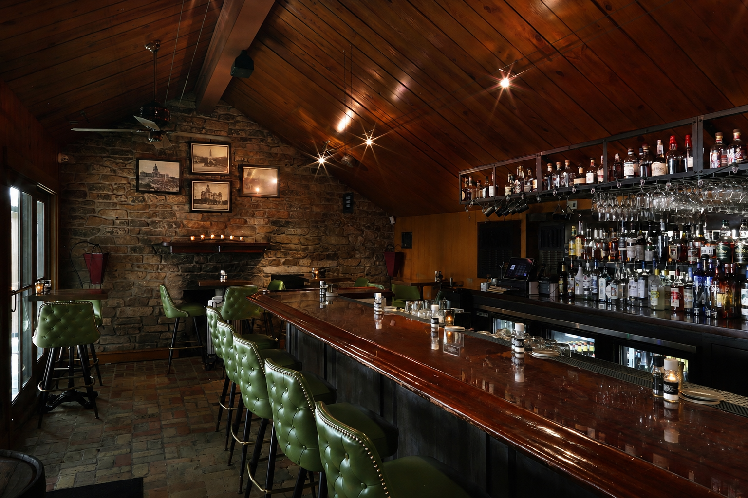 Carriage House Bar at Moonshine Patio Bar & Grill