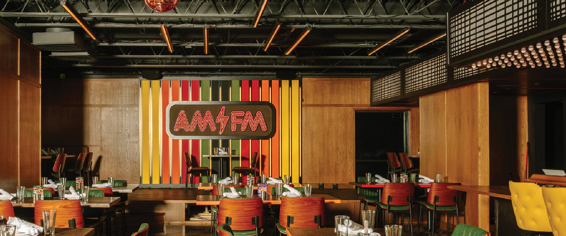 AM/FM Diner & Lounge private dining 5