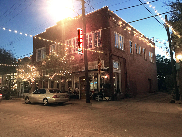 Eno's Pizza Tavern private dining 2