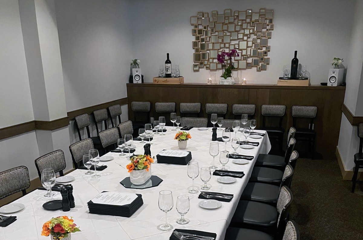 Steve Fields Steakhouse private dining 3