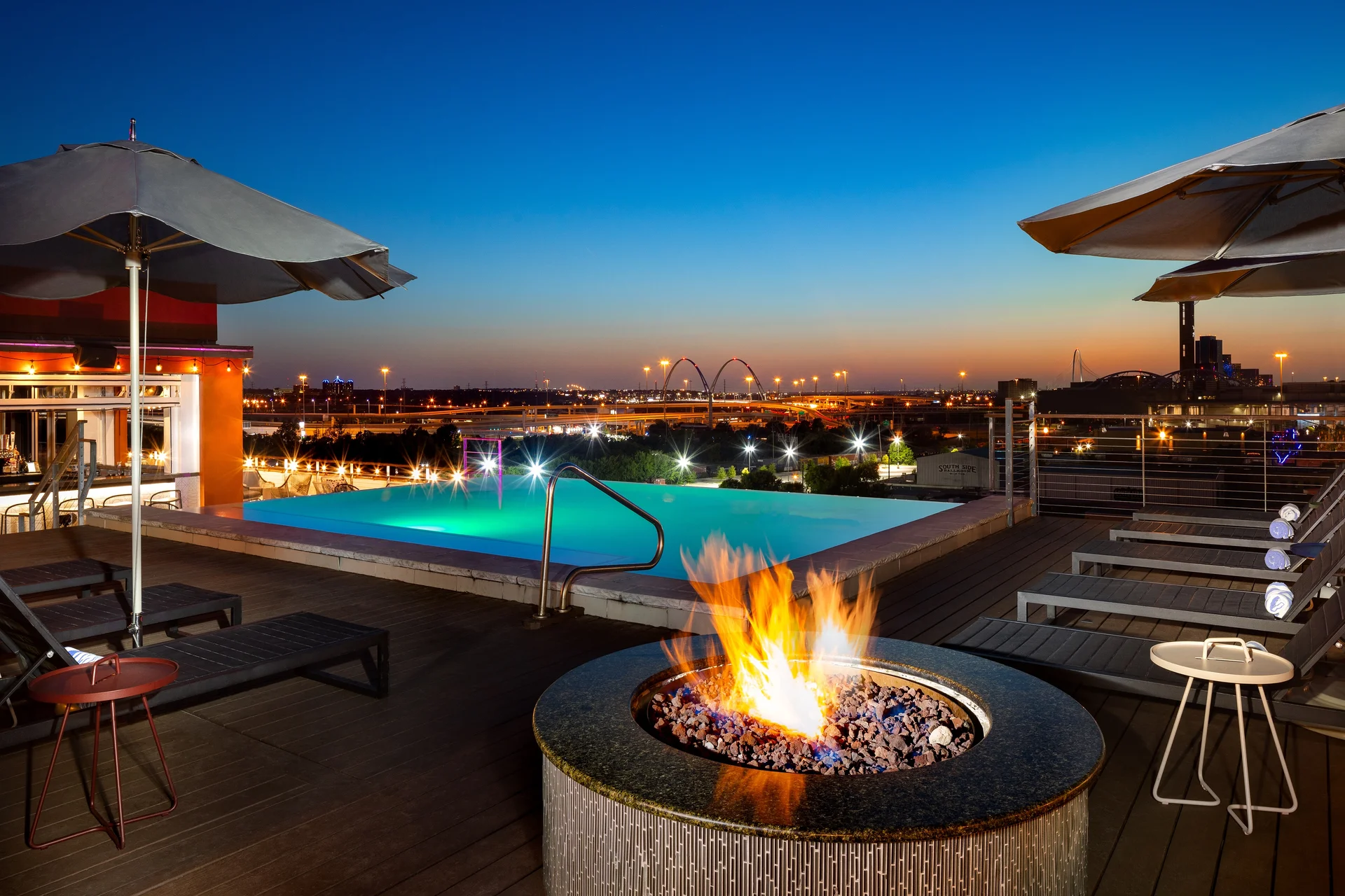 Gallery Rooftop Lounge at Chef’s Palette