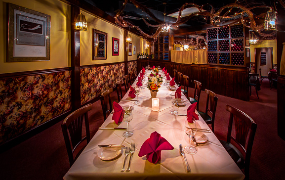 Cavu Room at Lynn's Steakhouse