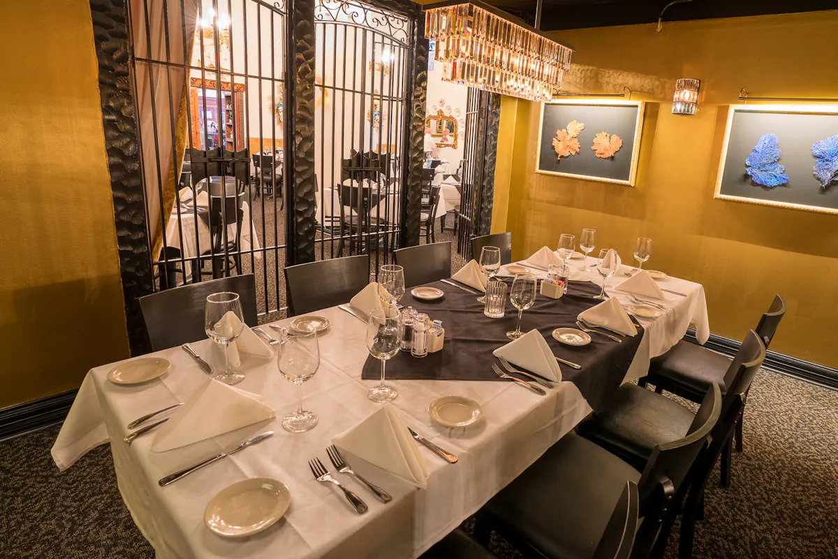 Eugene's Gulf Coast Cuisine private dining 4