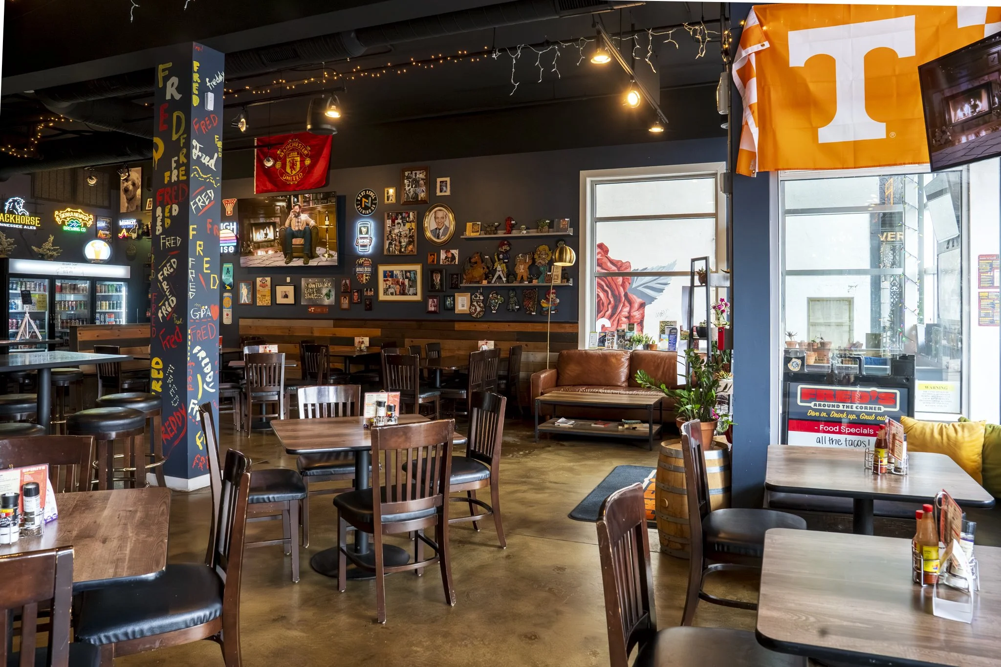 Fred's Around the Corner: Kitchen + Bar private dining 5