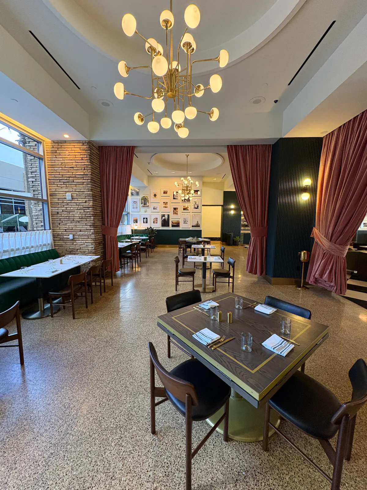 Zio's Italian Steakhouse private dining 4