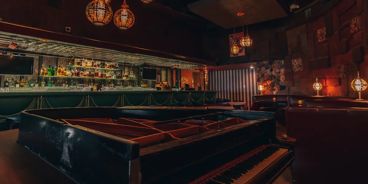 The Lounge at The Dresden Restaurant & Lounge