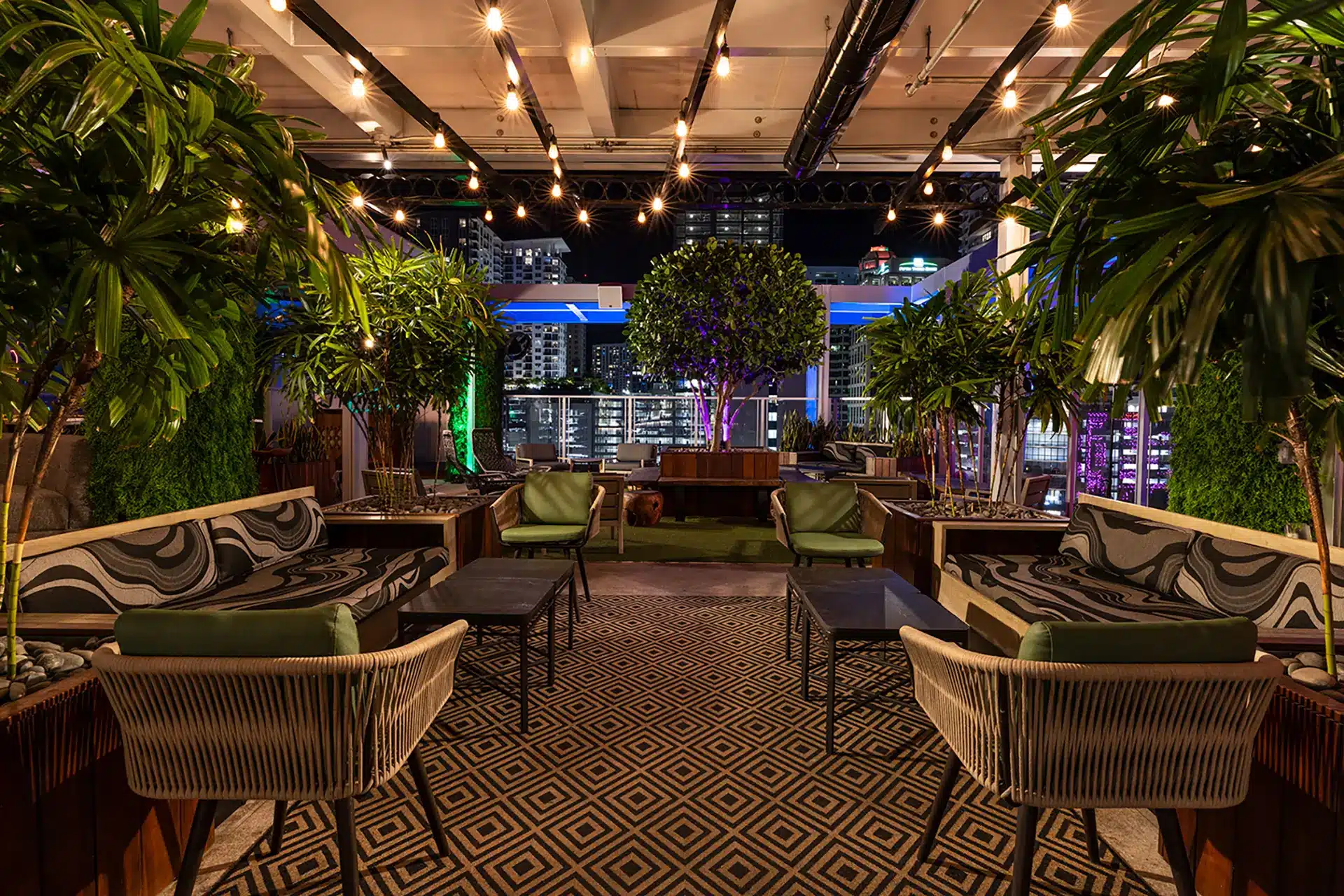 Rooftop 1WLO private dining 3