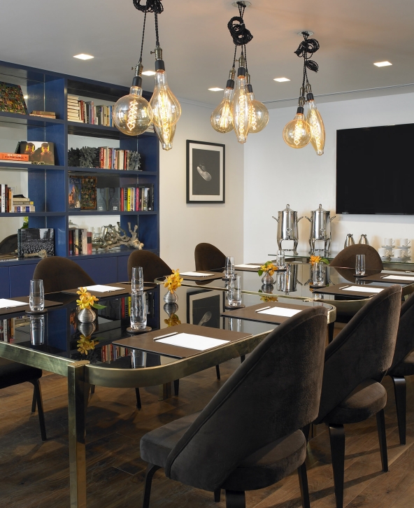 LT Steak & Seafood venue