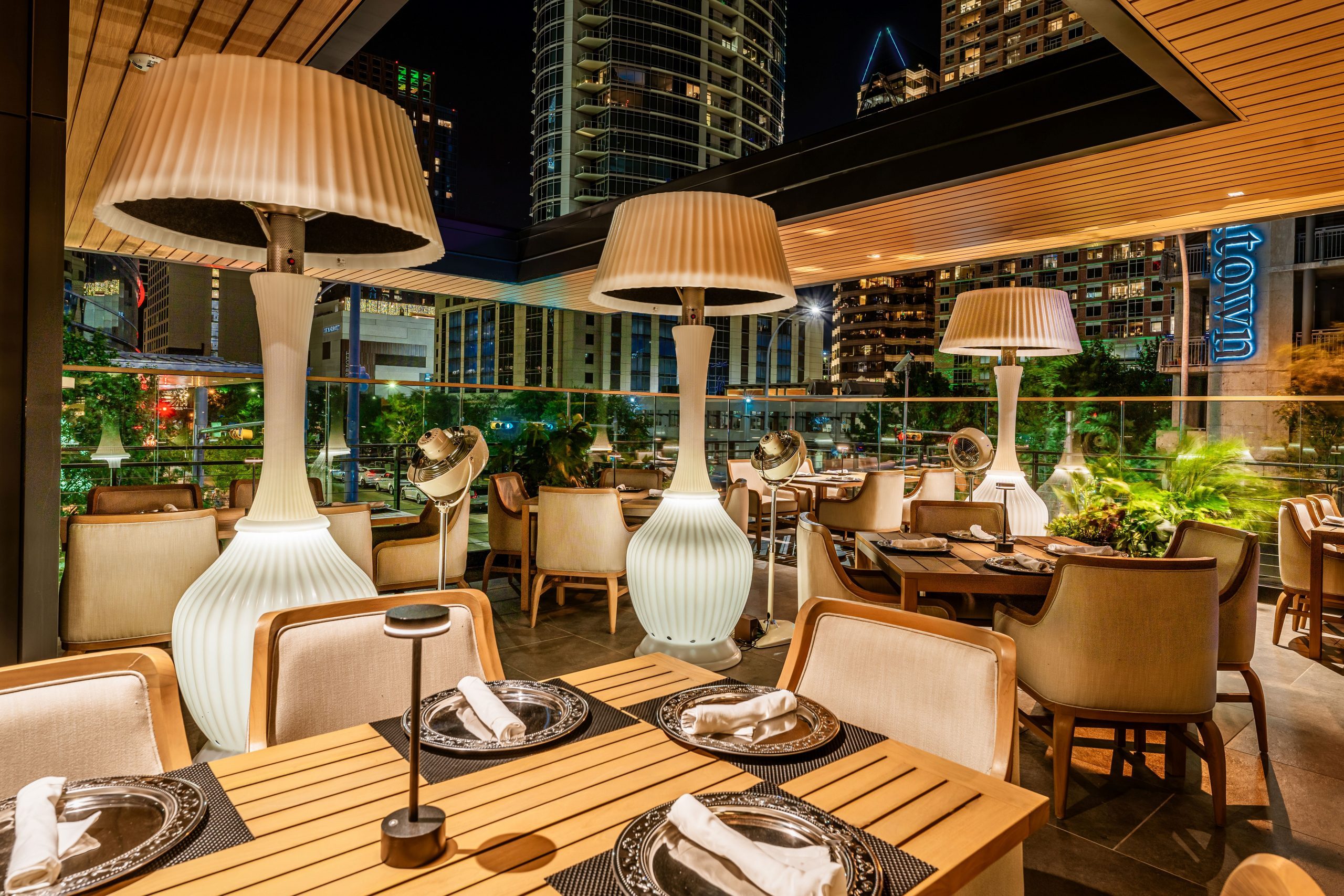 Outdoor Patio at Truluck's Austin Downtown