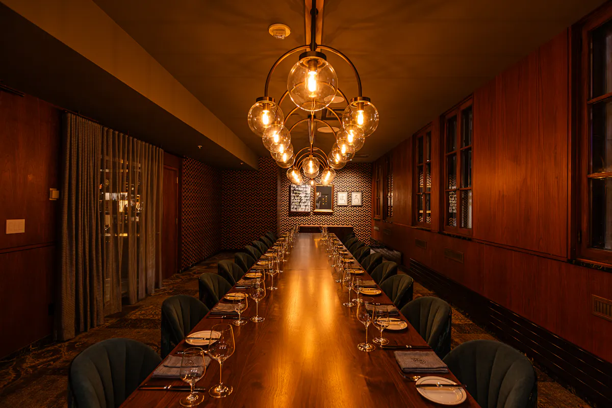 The Mechanics Room & Lounge at Stock & Bond MN
