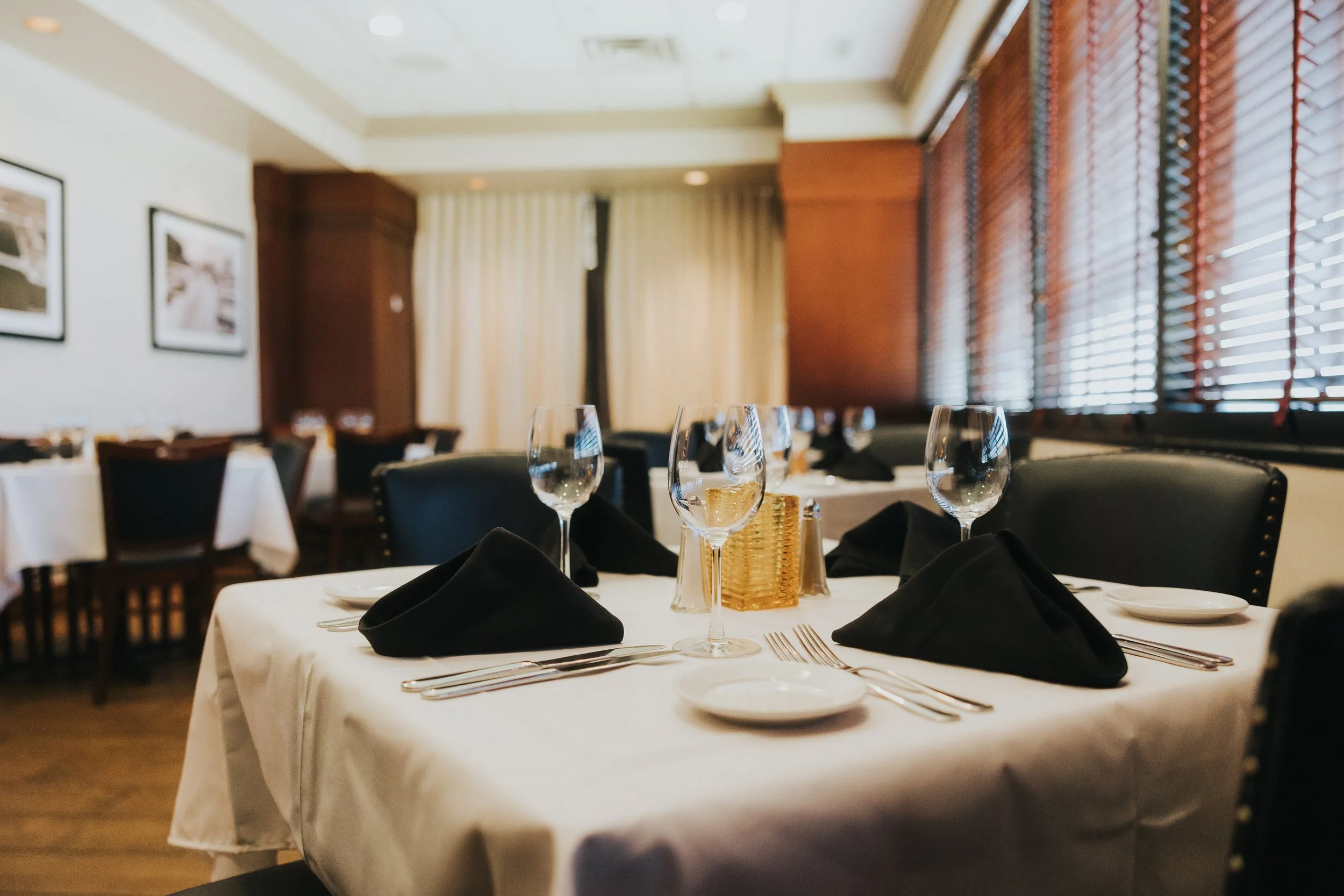 Pontchartrain Rooms at Desi Vega's Seafood and Prime Steaks