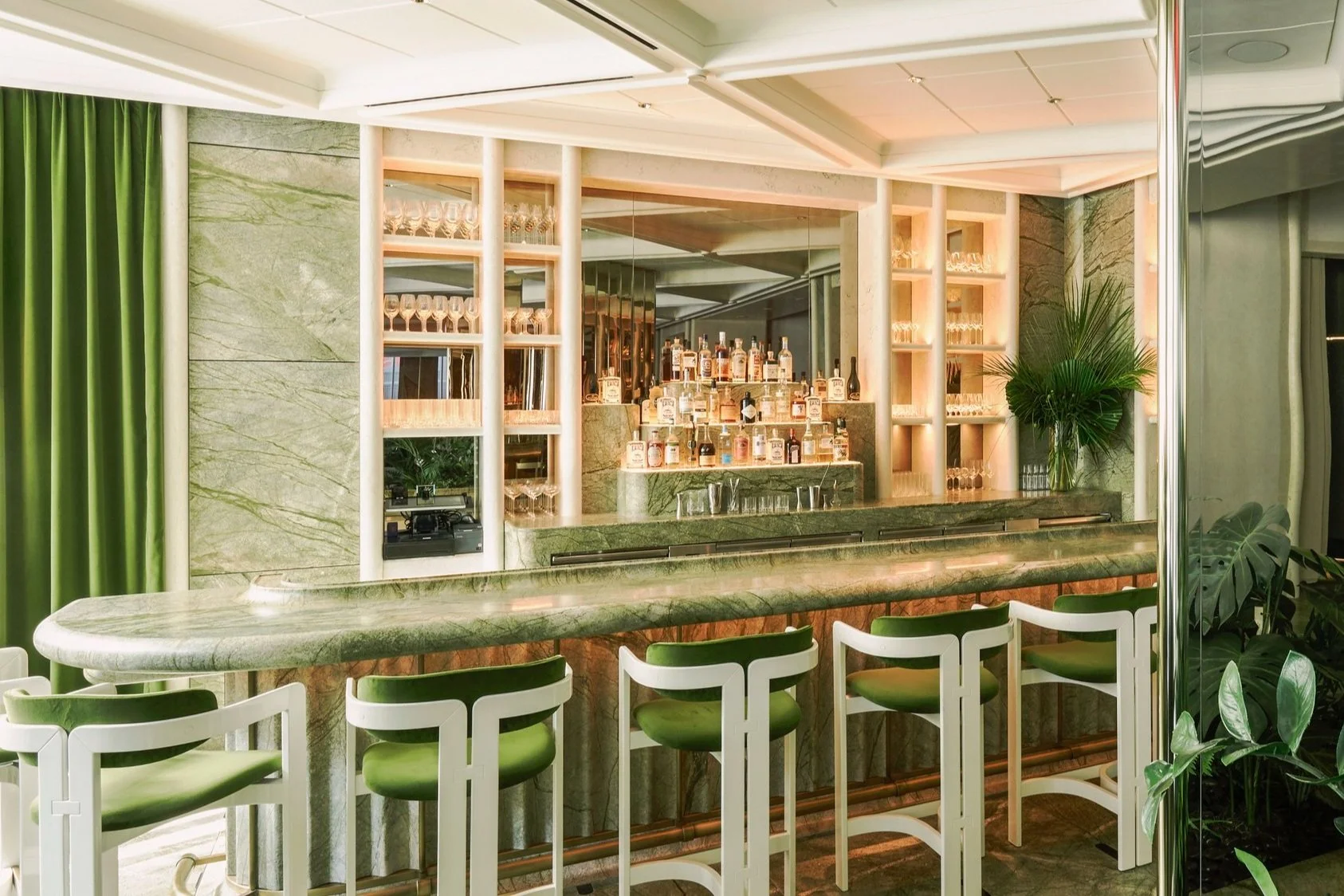 Onyx Dining Room at Le Jardinier