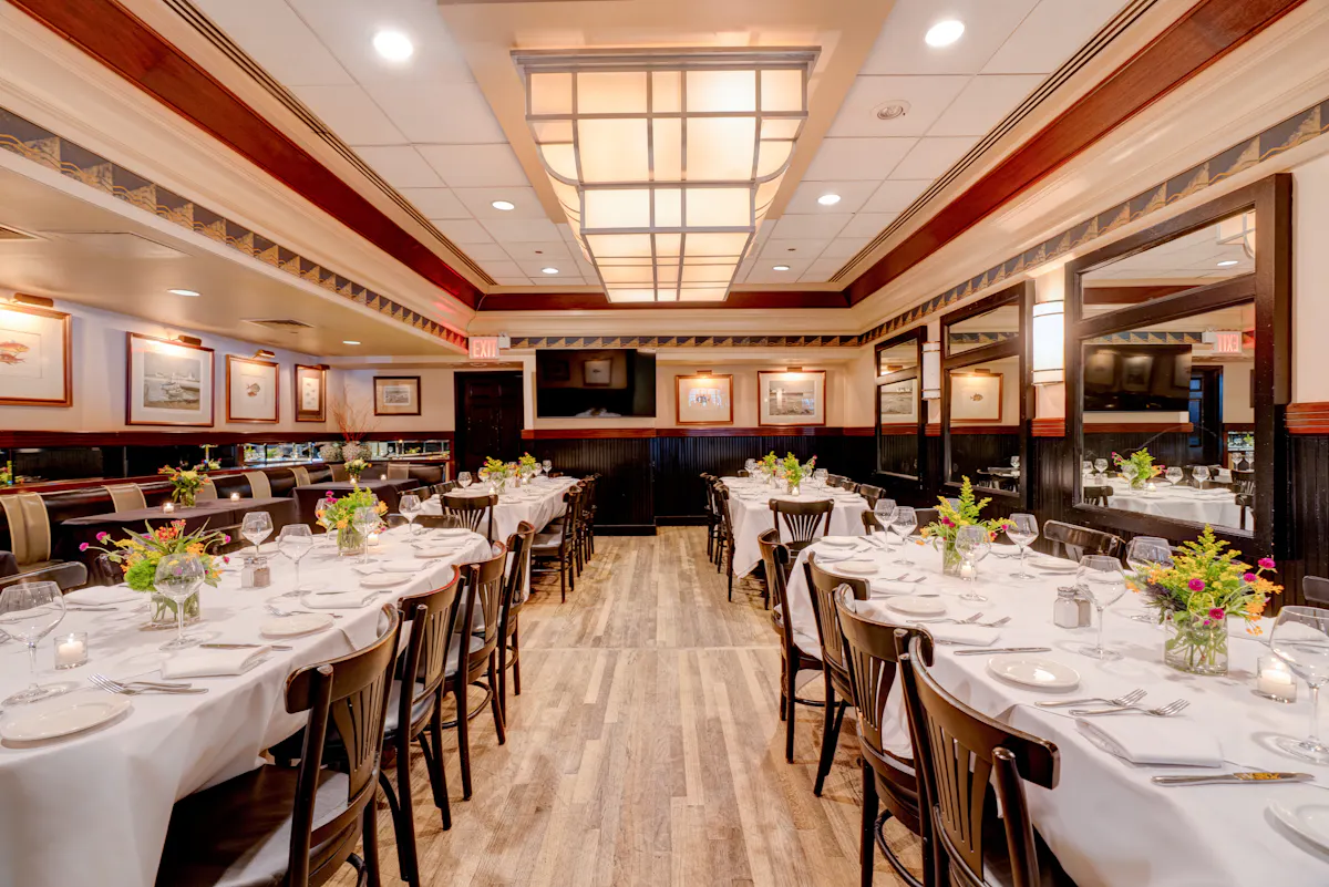 Docks Oyster Bar - Midtown East, NYC private dining 4