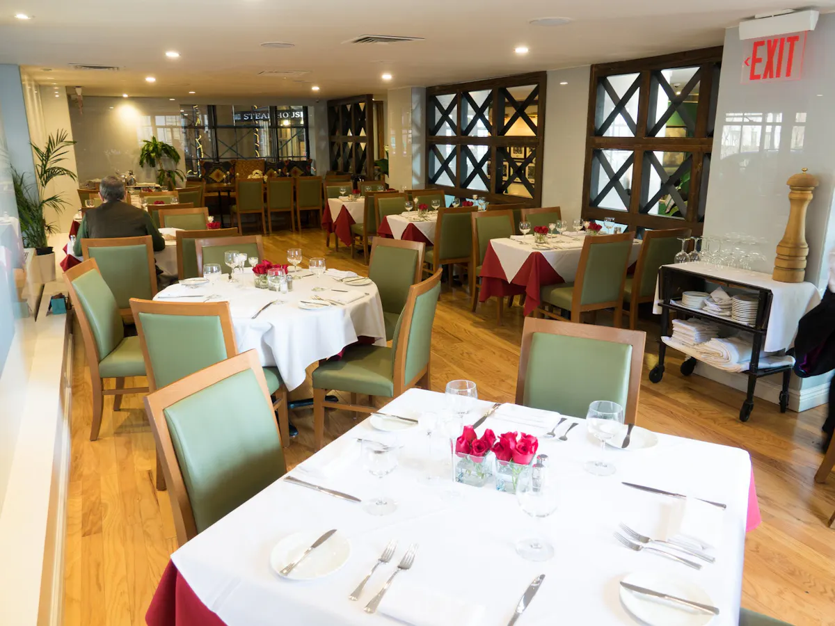 Tudor City Steakhouse private dining 5