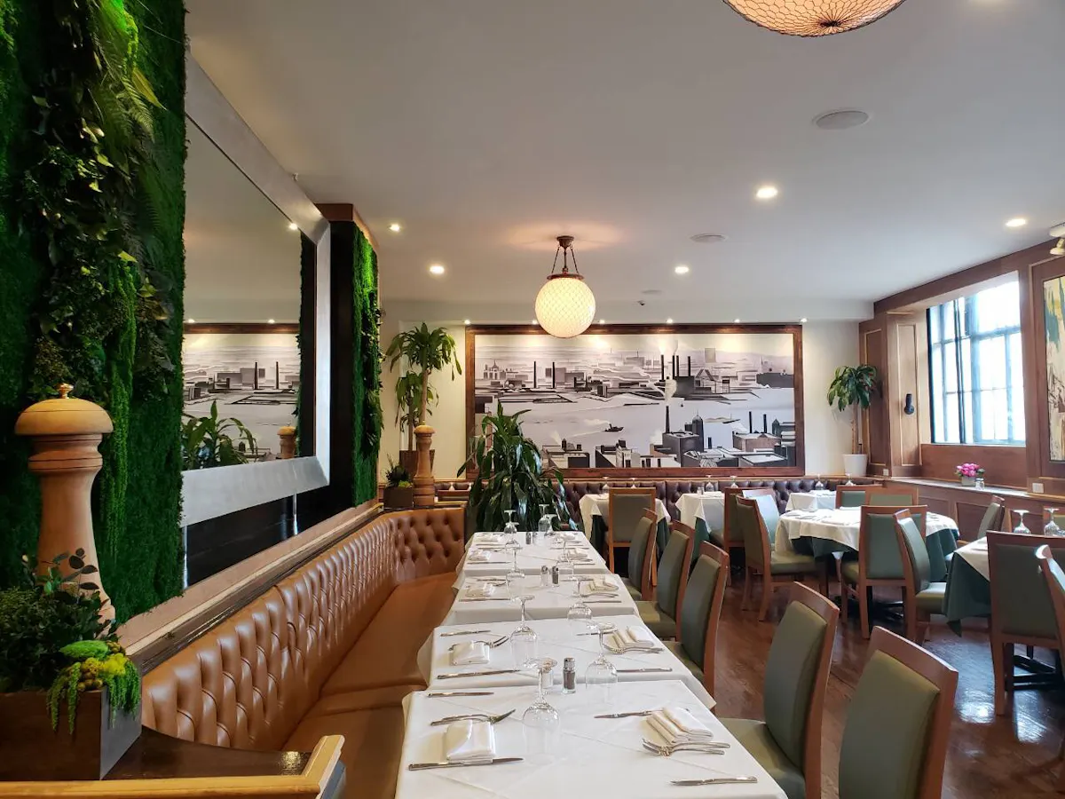 Tudor City Steakhouse private dining 4