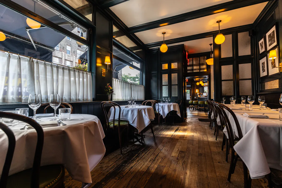 Oyster Room at Jack & Charlie’s No. 118