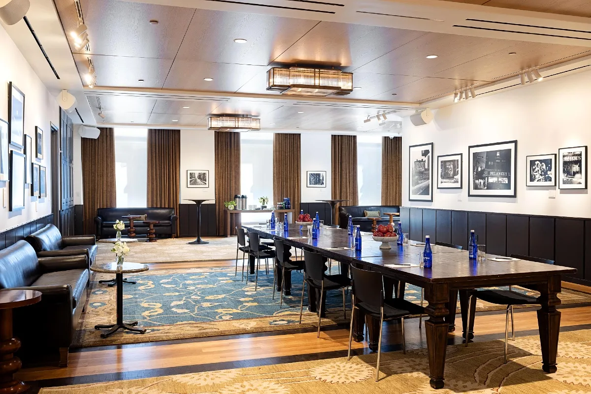 Grand Bar & Salon private dining 4