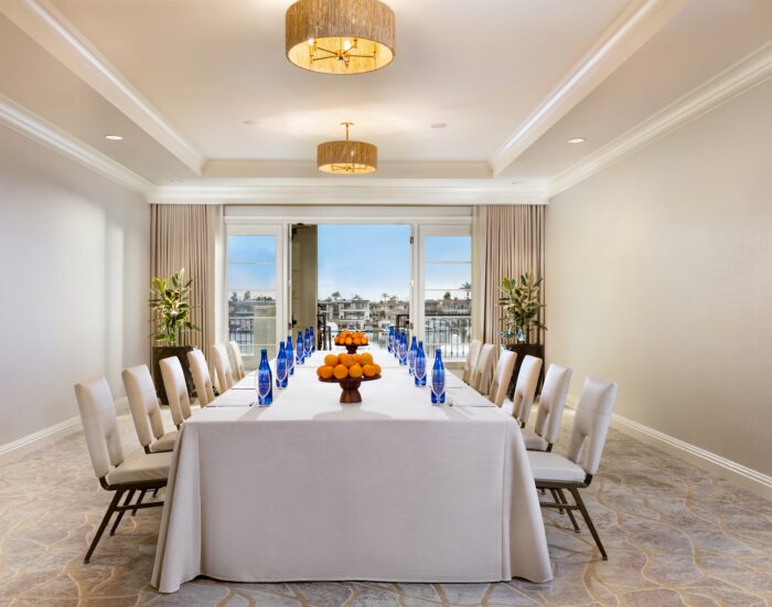 Boardroom at A+O Restaurant & Bar