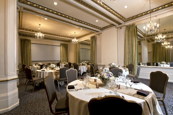 Gracie's private dining 4