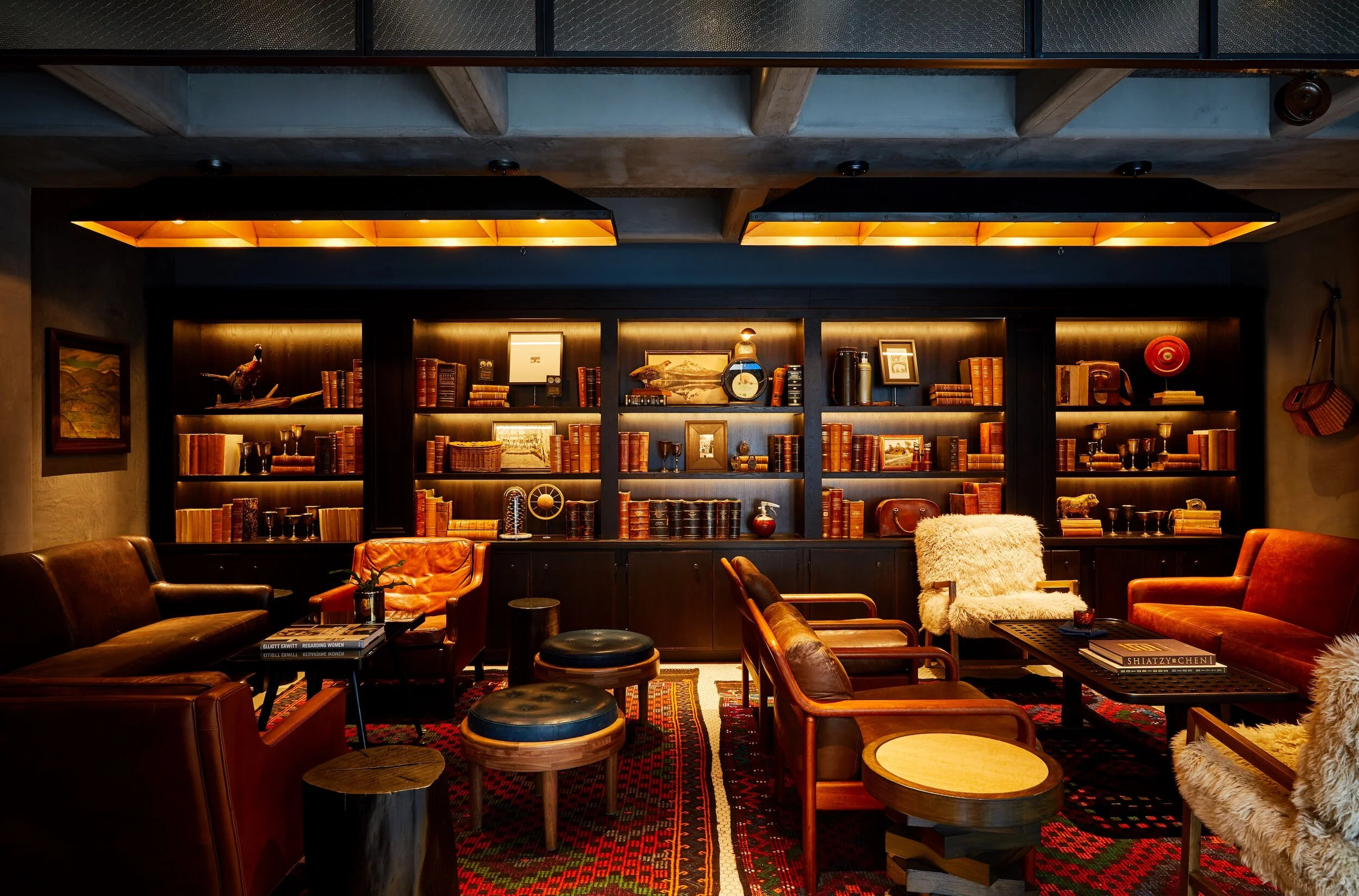 Dining room at Bullard Tavern