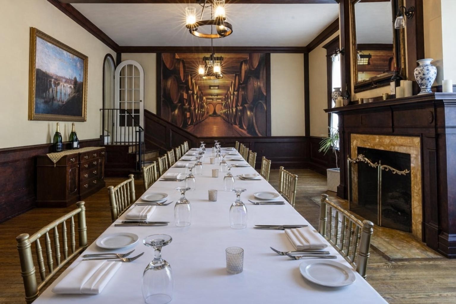 The Parlor at Prime 26