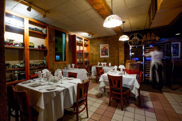 Sinatra's private dining 2