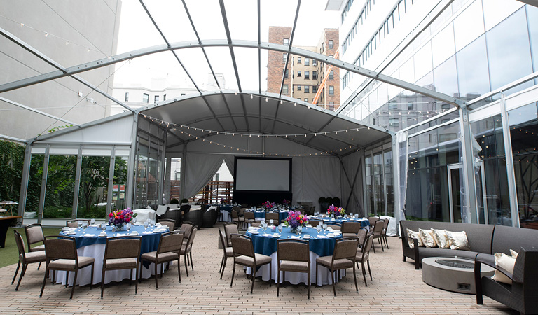 Outdoor Courtyard at Patina 250