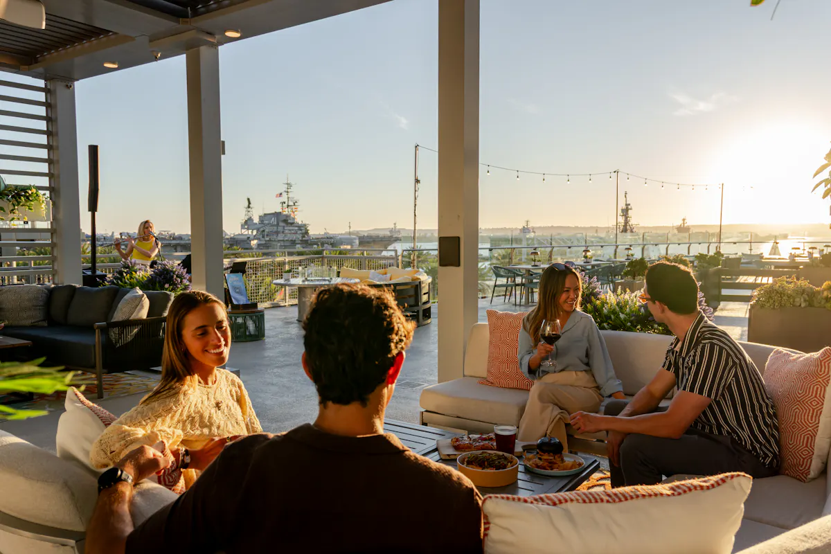 Harbor & Sky Rooftop Bar and Lounge private dining 5