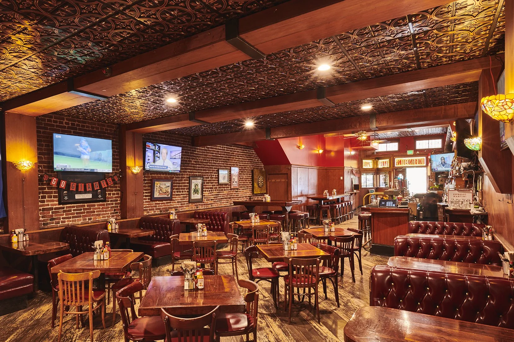 Harrington's Bar and Grill - Irish Pub private dining 3