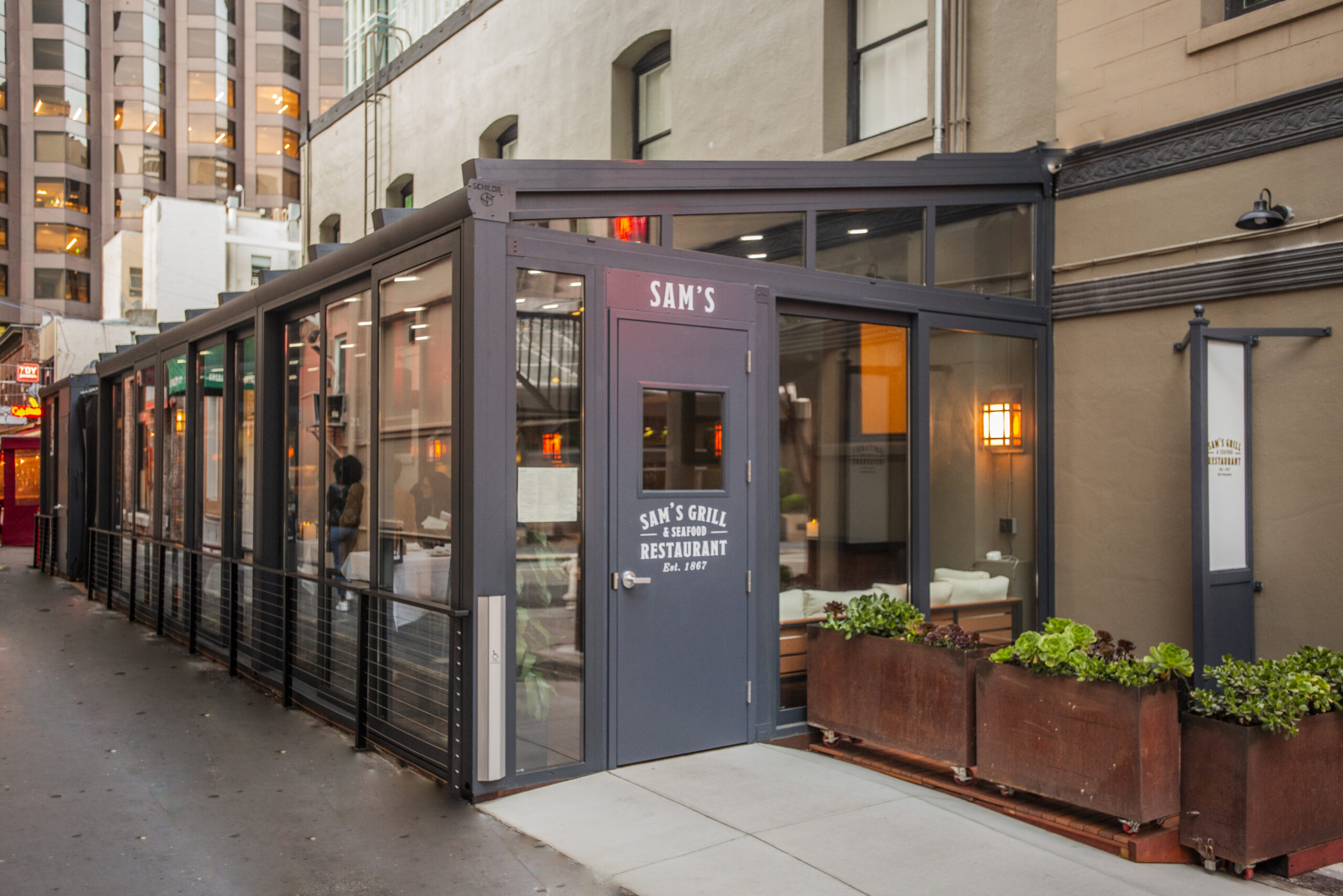 Sam's Grill & Seafood Restaurant private dining 4