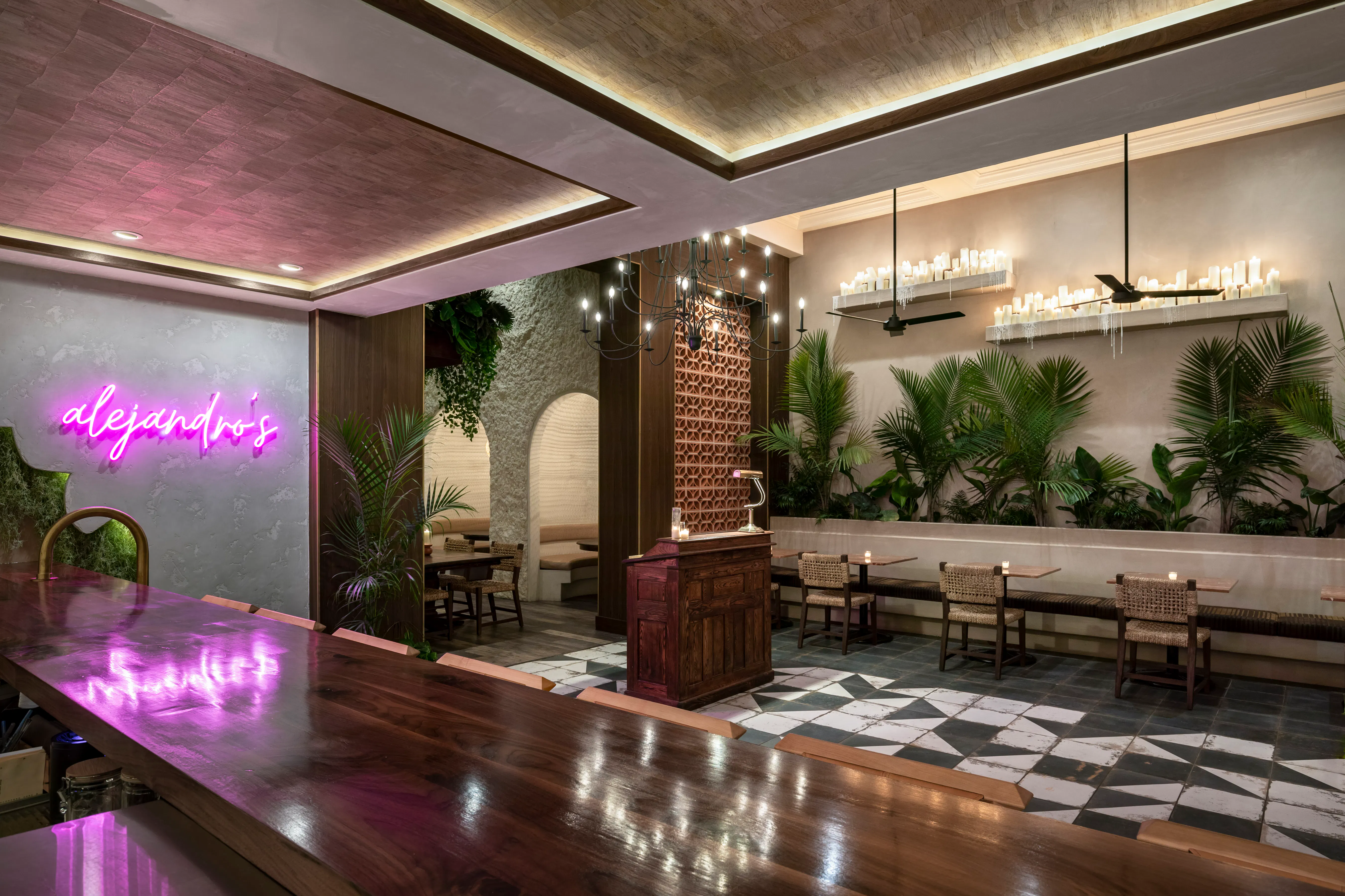 alejandro's private dining 2