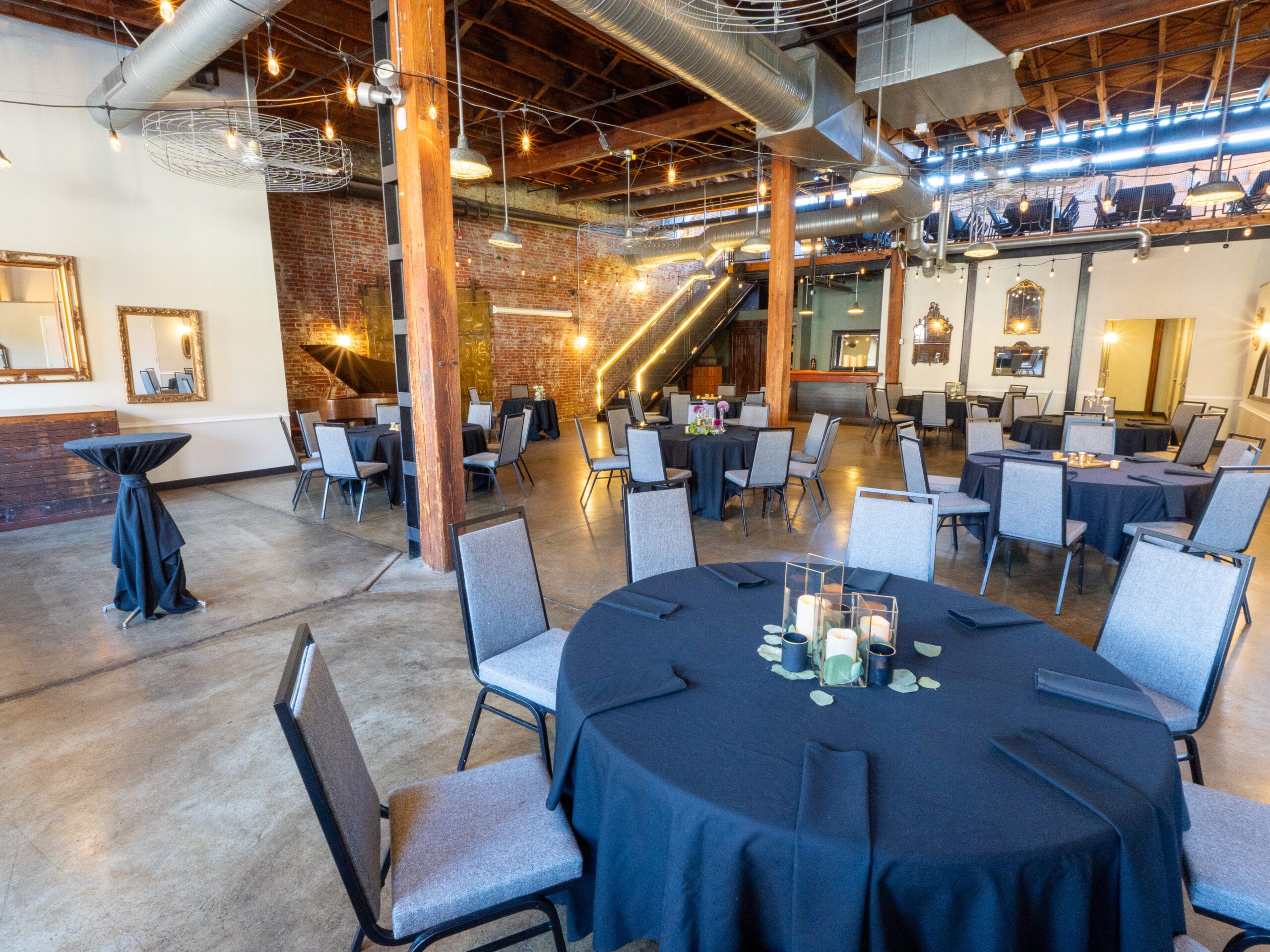 SqWires Restaurant & Market private dining 4