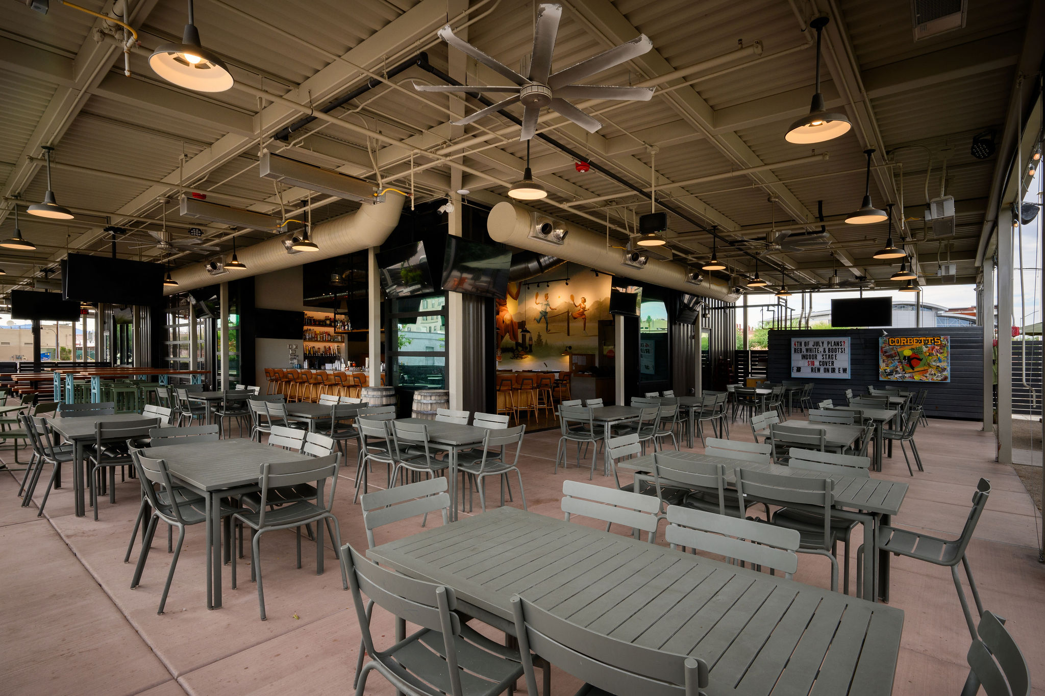 Full Patio at Corbett's