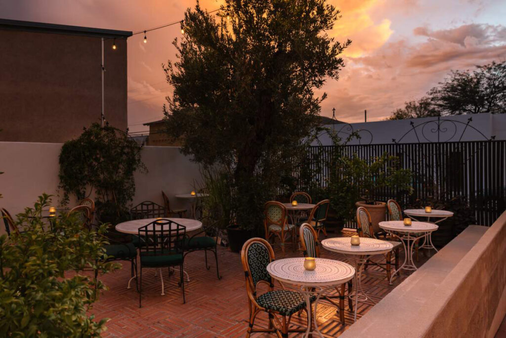 Small Courtyard at Coronet Restaurant