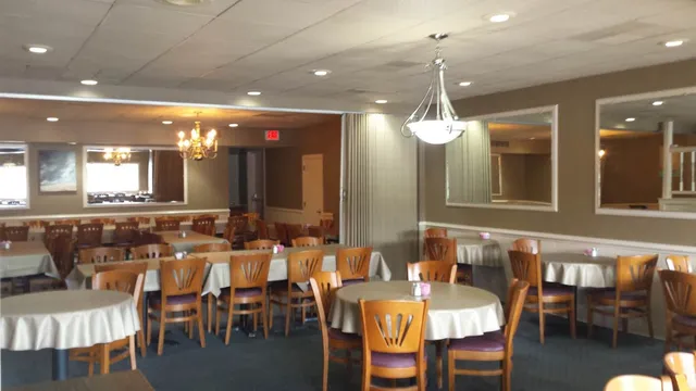 Gus and George's Spaghetti and Steak House private dining 3