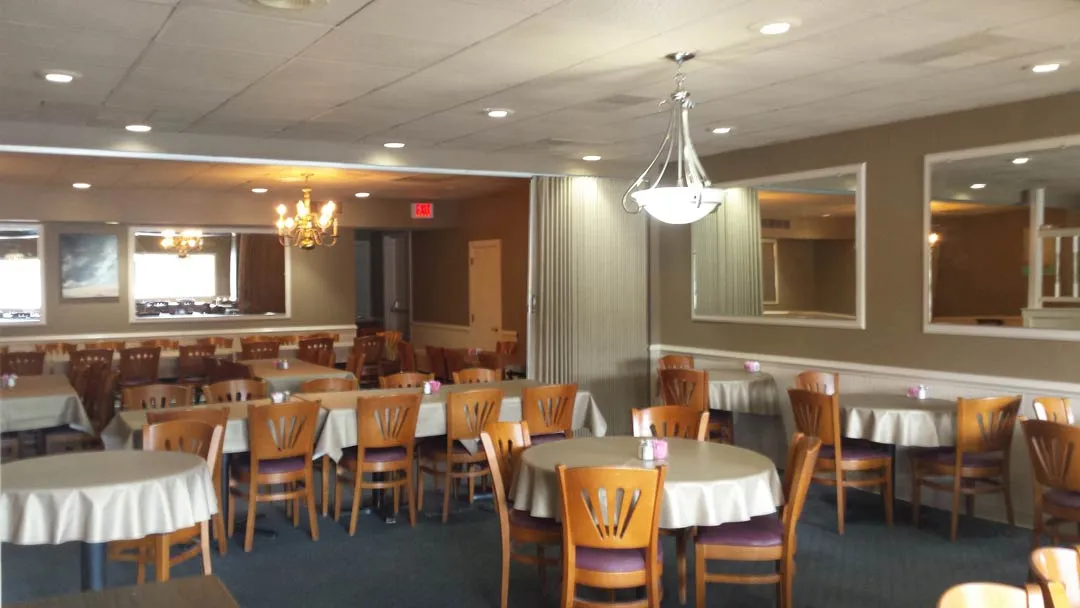 Gus and George's Spaghetti and Steak House private dining 2